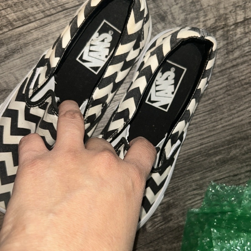 Vans Sneakers - Picture 9 of 9